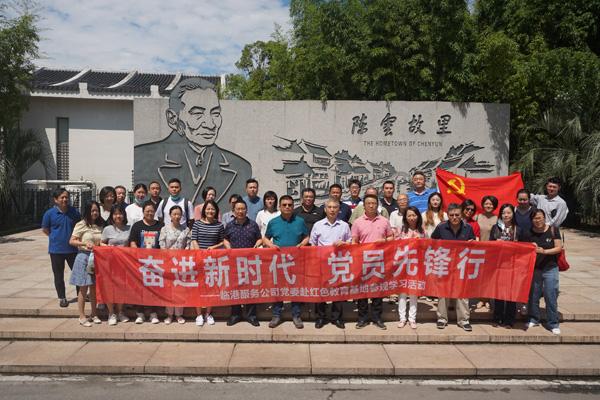 地球上最不高兴的狗——不高兴又怎么了!
